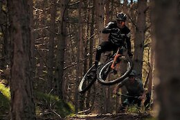 Video: Rémy Absalon, Damien Oton &amp; François Bailly-Maitre Shred Incredible Trails in the Pyrenees