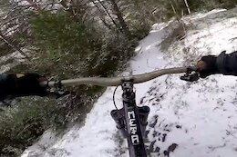Video: Antoine Vidal &amp; Alex Rudeau Ride Steep and Snowy Trails in Andorra