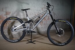 The Shredmaster is a High Pivot, 29er, Gearbox Downhill Bike That Takes a Water Bottle