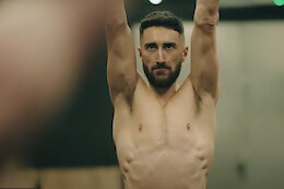 Video: Jack Reading &amp; Dan Slack Demonstrate a Workout to Improve Grip Strength