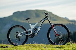 Review: 2021 Commencal Supreme DH 29/27 - DH Bike Week