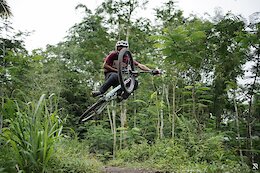 Video: Flat Out Trail Bike Sends in Indonesia