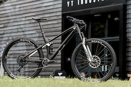YT Launches Limited Edition Izzo Blaze With Longer Fork &amp; No Grip Shift