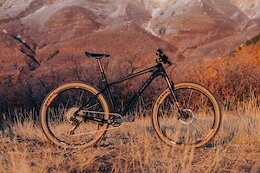 Fezzari Revamps Solitude Hardtail, a Featherweight XC Bike with Modernized Geometry
