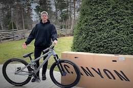 Anton Thelander Signs for Canyon CLLCTV