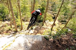 Video: Yoann Barelli &amp; Remy Metailler Attempt to Ride a Gnarly Tech Drop