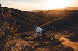 Video: Inner Workings on an MTB Photography Shoot with Luca Cometti &amp; Heather Young