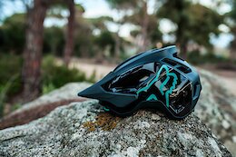 Round-Up: 21 Of the Best Mountain Bike Helmets for 2021