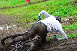 Video: Crashes &amp; Mud at the Red Bull Raw Slalom in Killington, VT