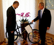 President of the USA has left Slovenia with brand new mountain bike of Slovenian origin