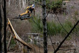 Video: Darren Berrecloth Builds &amp; Rides a Wild Freeride Line on Vancouver Island