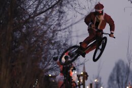 Video: 'The Gingerbread Jumps' with Kathi Kuypers - A Christmas Special