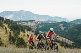 Video: Shredly Celebrates 10 Years of Wild Patterns &amp; Women's MTB Apparel