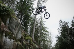 Video: 13 Year Old Leads Yoann Barelli Off North Shore's 'Brutus' Road Gap