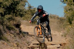 Video: Fergus Ryan is Flat Out on Dusty Trails in Portugal