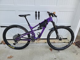 Swapped all the parts over from my Spur. Game on!