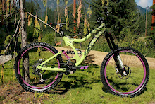 Norco Shore, SIX and 4X series bikes for 2009.