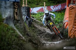 Video: Qualifying Day Carnage at the Leogang World Cup with Mani Lettenbichler