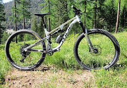 First Look: MDE Stray is an Italian-Made All-Mountain Machine