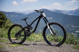 NS Shows Off Prototype Fuzz With 6-Bar Suspension - Vallnord DH World Cup 2022