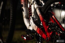 Custom Paint &amp; Parts at the Les Gets DH World Championships 2022