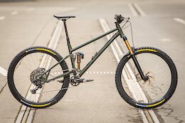 Bike Check: Brotlos Design's mpEV01 - Inspired by Kavenz &amp; Made From Steel