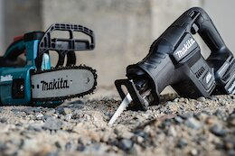 Trail Tools: Electric Chainsaw Vs. Electric Sawzall