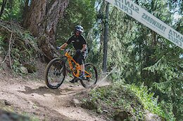 Video: Leaving a Positive Impact After a Race with the Swiss Enduro Series