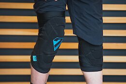 Review: 7iDP Sam Hill &amp; Sam Hill Lite Knee Pads