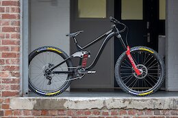 First Look: Airdrop Release a 27.5" Slacker Downhill Bike