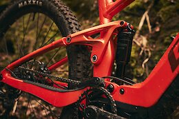 First Look: Giant's Aluminum Stance E+ Uses Flex-Stays