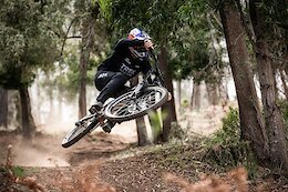 Video: Fast &amp; Loose in Lousã with the Trek Factory DH Team