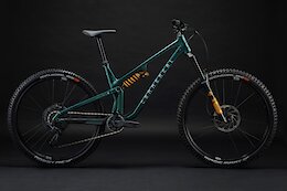 First Look: 2024 Commencal Meta V5 - Pinkbike