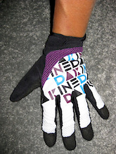 Interbike 2008 - Dakine Packs and Gloves
