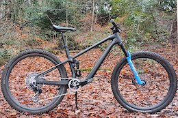 First Look: Carbon Wasp Truffle - A UK-Made Carbon