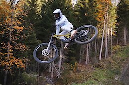 Video: Stefan Garlicki Rides Schladming with Andreas Kolb in ‘Swapping Lines’