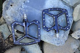 Review: Wolf Tooth Components Ripsaw Aluminum Flat Pedals