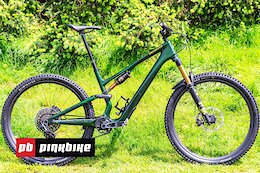 First Ride: The 2025 Specialized Stumpjumper Has a New Dual Chamber Air Shock