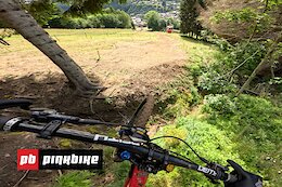 Video: The Racers are Struggling for Traction – Les Gets DH World Cup Junior Course Preview