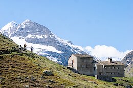 Video: Bike Trip with Ludo May, Olivier Cuvet & Morgane Jonnier in the Northern French Alps