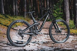 Prime Bicycles Announces New Rocket Carbon Raw Edition