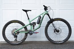 First Ride: 2025 Devinci Troy – A New Canadian-Made Aluminum Trail Bike