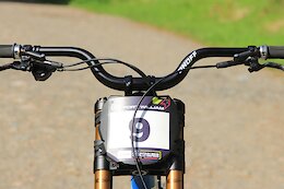 Pinkbike Poll: Do Your Hands or Arms Hurt When You Ride?