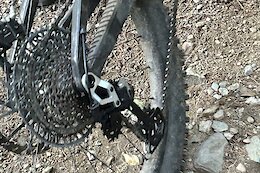 Spotted: A Mechanical SRAM Transmission Derailleur