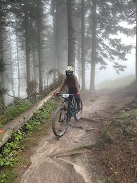 report photo
