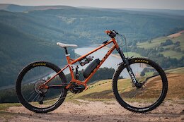 First Ride: Cotic Rocket eMTB – Looks Aren’t Everything