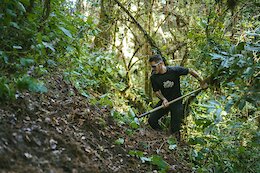 Video: Revamping & Testing a Downhill Track in Oaxaca with Yoann Barelli & Friends