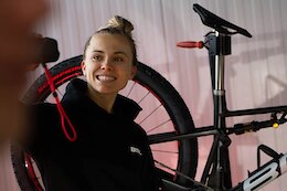 Loana Lecomte Signs with BMC Factory Racing