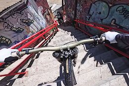Video: Practice Sends at the Red Bull Valparaíso Cerro Abajo with Bernard Kerr & Johannes Fischbach