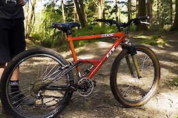 Video: Wyn Masters Tests a 1994 GT RTS-3 Against the 2025 GT Sensor